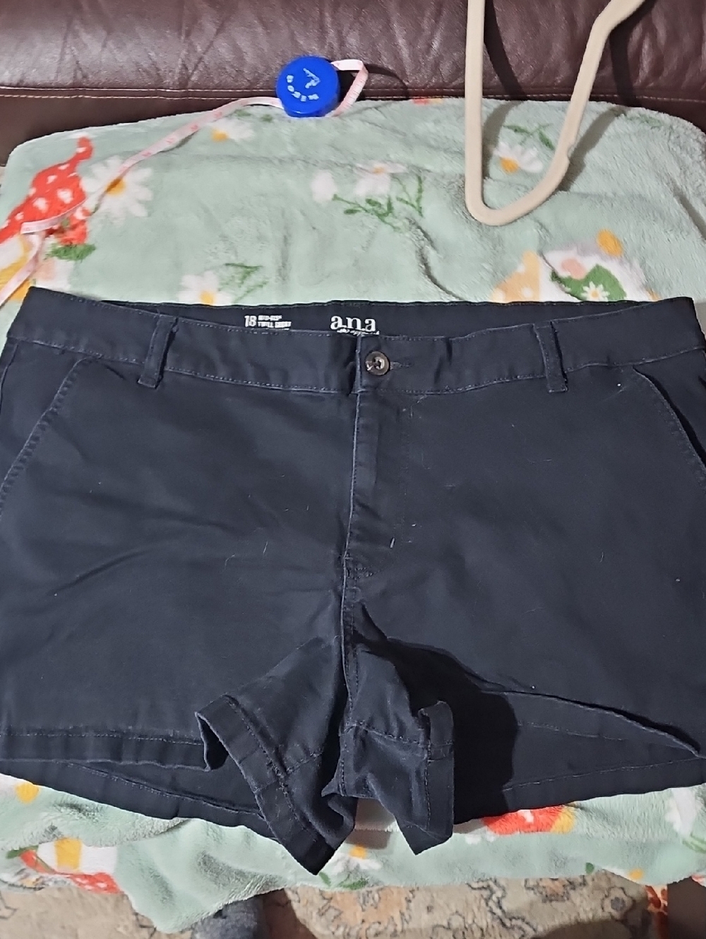 a.n.a Women's Black Stretch Cotton Shorts